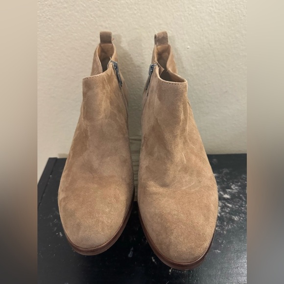 J. Crew Factory Suede Sawyer Booties Boots Classic Stacked Heel Size 9 - Picture 4 of 9